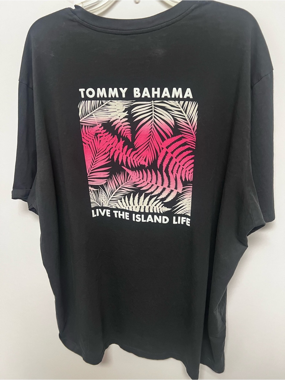 TOMMY BAHAMA BLACK SHORT SLEEVE MARLIN LOGO T-SHIRT. SIZE XXL. 100% Cotton - Picture 7 of 8